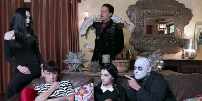Family Strokes - Addams Family Celebrates Halloween By Having A Hot Fuck Undead Orgy Sex