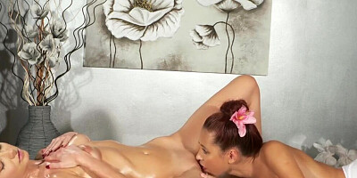 Massage Rooms Orgasmic Sex for Hot Blonde and Brunette Lesbians