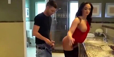 Sheena Ryder & Tyler Steel are having hardcore sex on webcam