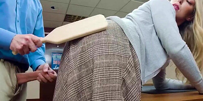 Joslyn Jane sucks dude's dong and gets fucked inside the table