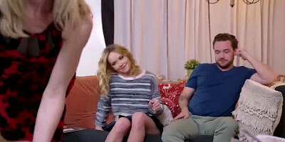 Step Sis what we both want for Christmas is a Nice, Juicy, Warm Creampie S17:E1