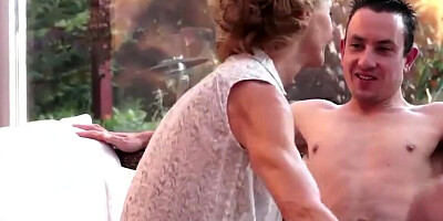 Mature woman is licked and fucked by that horny neighbor