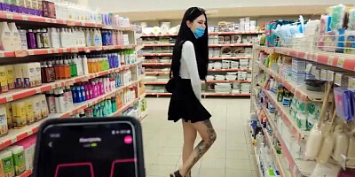 LUSH PLAYING IN PUBLIC BLOWJOB CUMSWALLOW