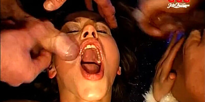 Magdalena Cum Bath - German Goo Girls