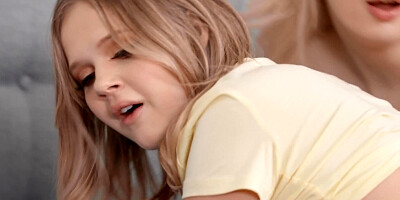 Lexi Lore and Coco Lovelock are working on that pecker