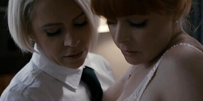 Slutty ginger woman gives pussy to blonde mistress