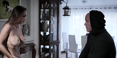 Cocks stretches the perverted MILF's pussy