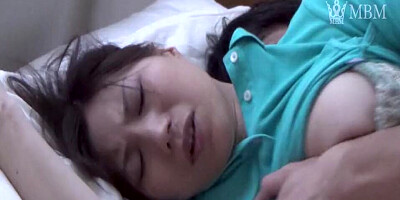 M548G02 Erotic and Gentle Aunt Helper