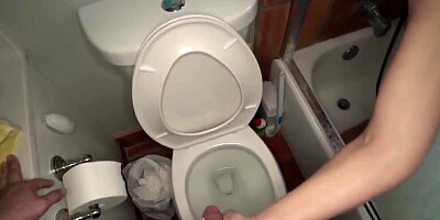 Screw My Busty Stepmom In The Bathroom - Reagan Foxx