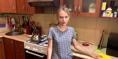 Step sister sucked cock after cleaning and made me lick her pussy