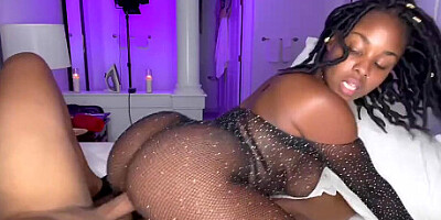 She bounce that ass so good I nutted 3 times!