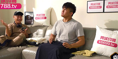 Sexy mature milf with big natural tits and big butts have sex with her son's best friend