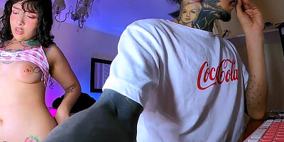 My stepsister is a pig, she farted with me in the room