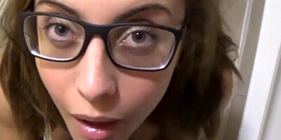 Nerdy girl Roxanne Rae rides one cock while sucking the other