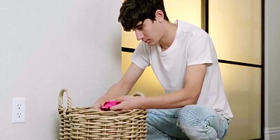 BrattySis - Stepsis Says You like the smell of my pussy don't you! S19:E9