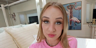 After inspecting her private parts the guy will get a blowjob