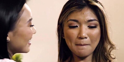 Kimmy Kimm and her girlfriend are rubbing each other's cherry