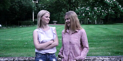 Glamour dame's masturbate smut