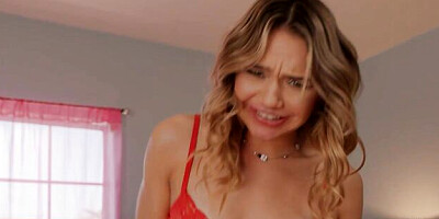 Watch glamour Mia Kay's movie