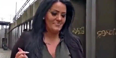 Chubby MILF Ashley CumStar polishes knob and gets fucked good