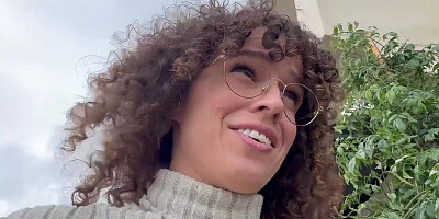 I Fuck a Fan from The Coffee Shop and Take The Condom Off