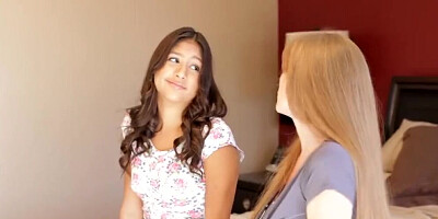 Moms Teach Sex - Mom Teaches Stepdaughter some new Tricks