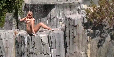 Kylee Reese & Sean Michaels are fucking in this interracial scene