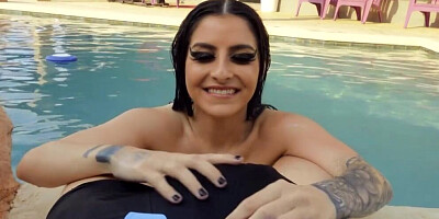 Juicy brunette sucks a thick cock and flirts with the camera while riding