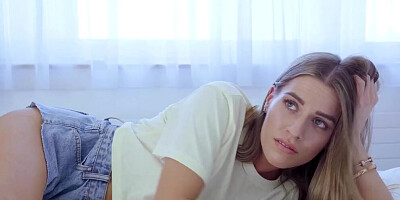 Foxy girl Eveline Dellai fucked by a stepbrother Raul Costa
