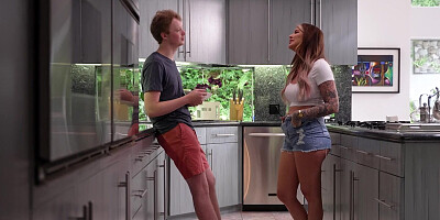 Synnful Mommy - Lolly Dames