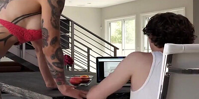 SpyFam Stepmom Anna Bell Peaks anal fuck by stepson