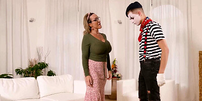 Step Mom Friends With Benefits - Aubrey Black