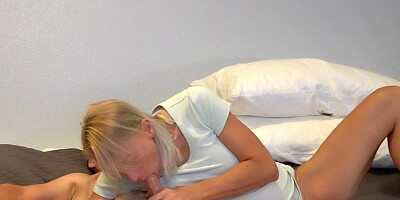 Pregnant blonde blows her man and rides his hard cock