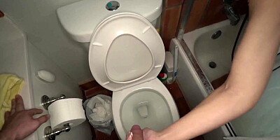 Fuck My Busty Stepmom In The Bathroom - Reagan Foxx