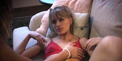 Pretty blondes Kristen Scott & Scarlett Sage in a steamy lesbian action