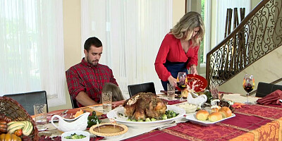 Moms Bang Teen - Naughty Family Thanksgiving