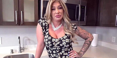 Beautiful blonde Lolly Dames sucks a dick and gets hammered