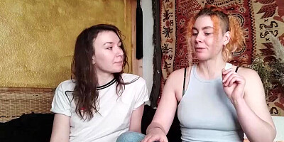 Ersties - Zora und Innana squirting während Lesbensex