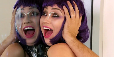 Purple-haired harlot loves getting her tight asshole licked