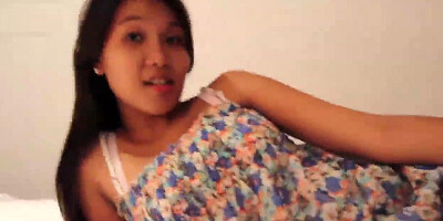 Busty Thai pampers the tourist with cocksucking