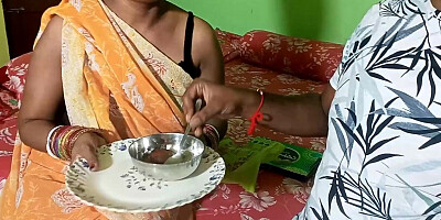 On Rakshabandhan, brother gave a very unique gift to his step sister