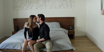 Riley Reid sucks hard pecker and gets shagged at the porn interview