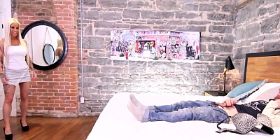 Busty MILF swallows stepson's jizz after being shagged balls deep