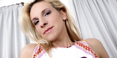 Flashy Bianca Ferrero at interracial dirt