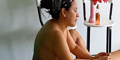 Curvy masseuse massages that guy and gives him a happy ending