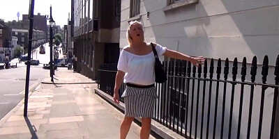 Mature flashing mum outdoors with sexy exhibitionist milf Je