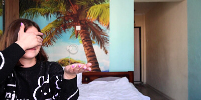 Popular online game turns into sex between stepbrother and stepsister during vlog