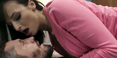 Pregnant wife Lexi Luna hormones out of control and is horny