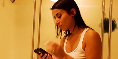 Sophia Bella finds the best way to pay her bills