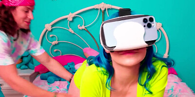 Wicked - JEWELZ BLU TRIES VR & Gets Fucked Doggystyle FOR REAL